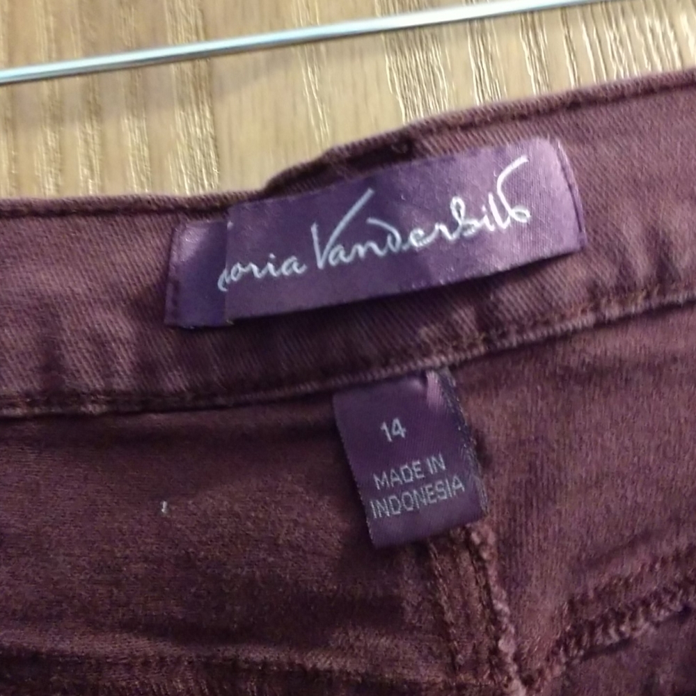 Jeans - Picture 5 of 5